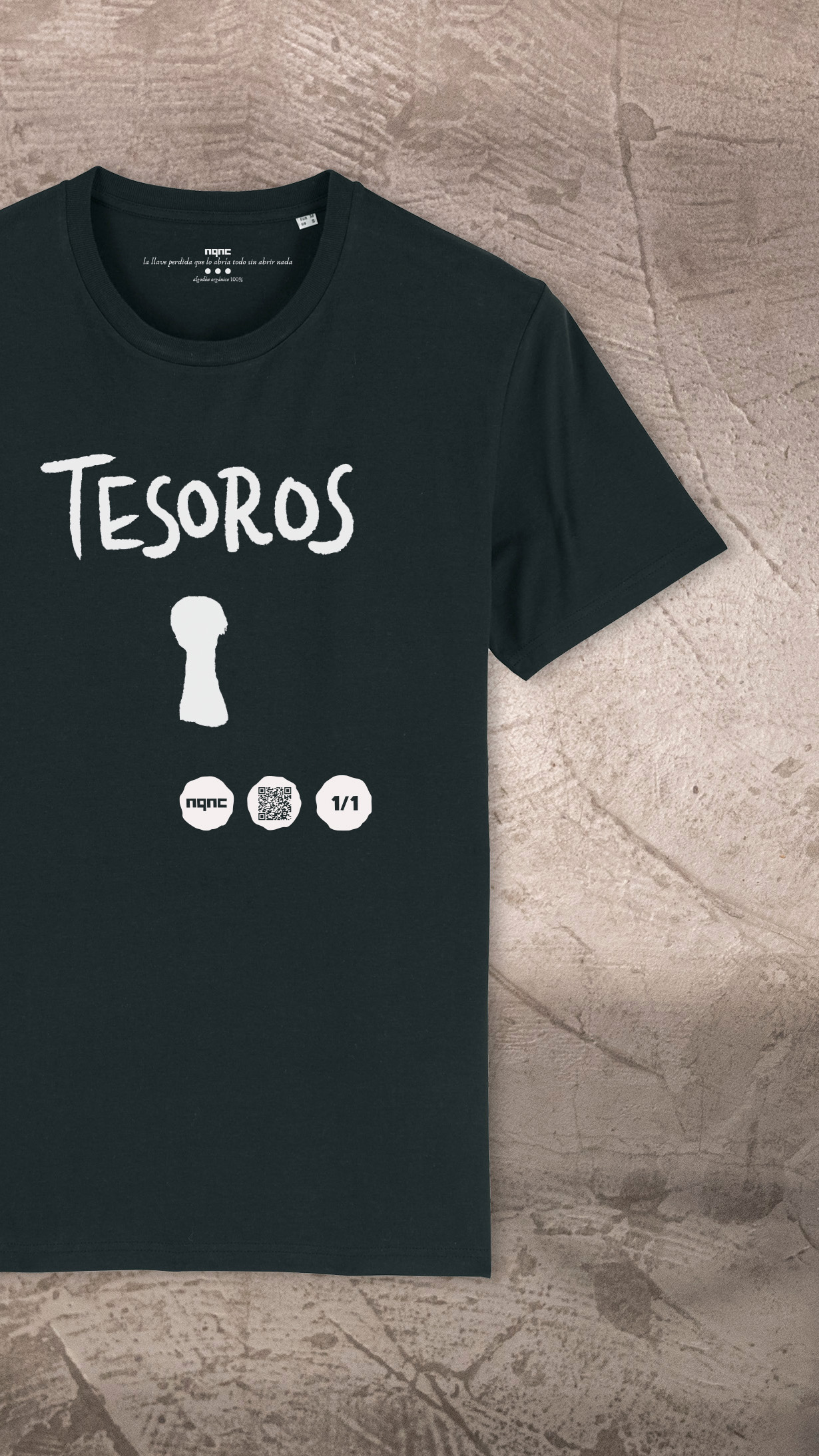 CAMISETA TESOROS NEGRA